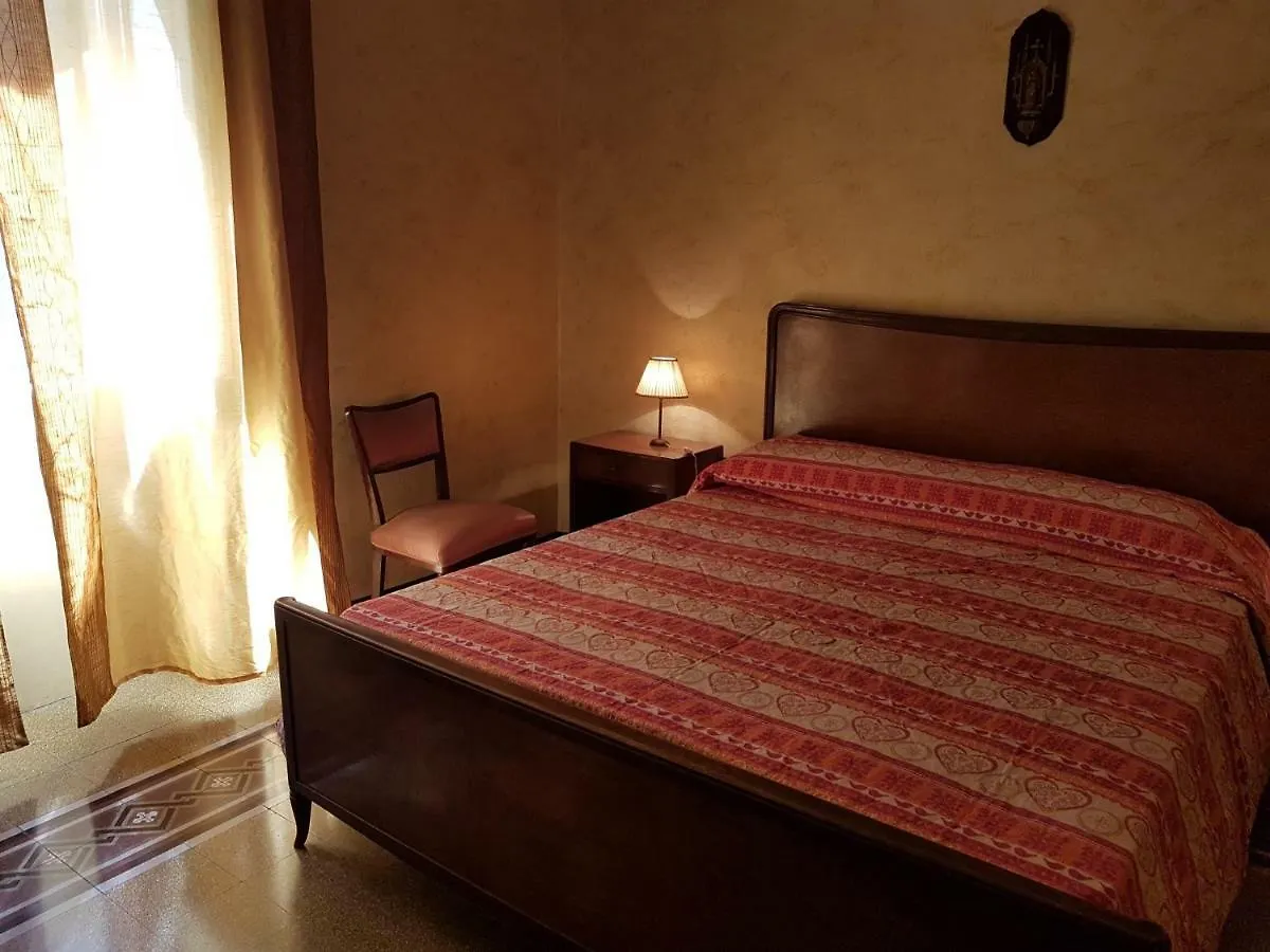 B&B Sammartino Palerme 2*,